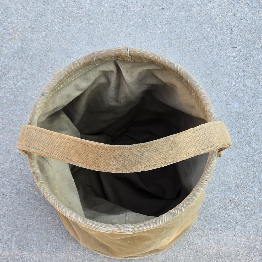 WWII US Military Army Canvas Water Bucket 1943 Collapsible Jeep Cavalry Pail - Picture 4 of 16